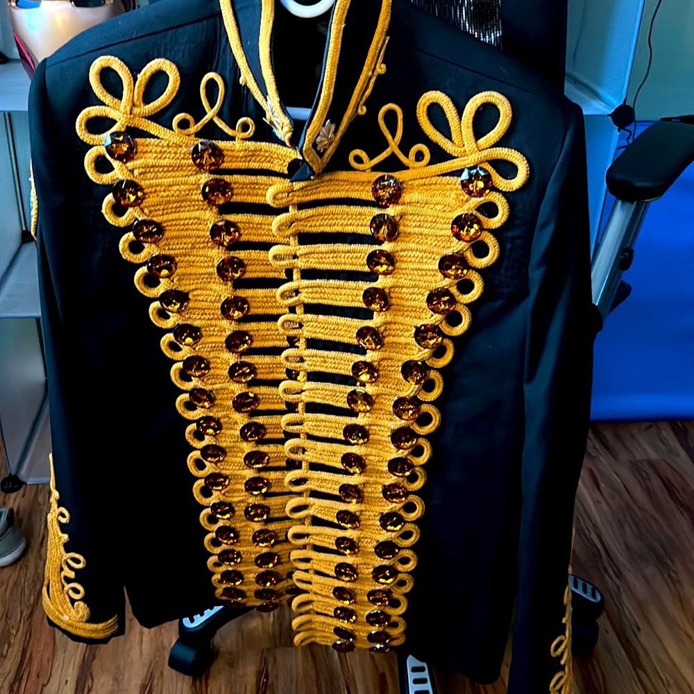Sergeant Pepper, Michael Jackson style bandleader jacket